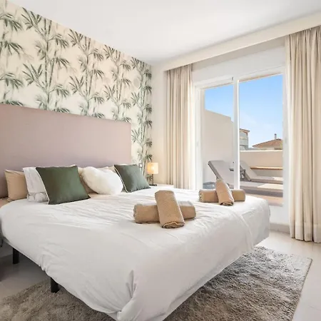 El Paraiso - With Sunny Terrace & Shared Pool Lejlighed Estepona