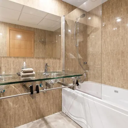 Lejlighed El Paraiso - With Sunny Terrace & Shared Pool Estepona